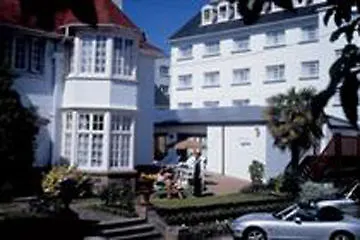 The Norfolk Saint Helier Jersey