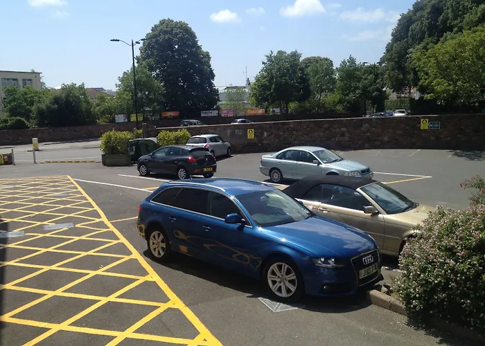 Отель The Norfolk 3*