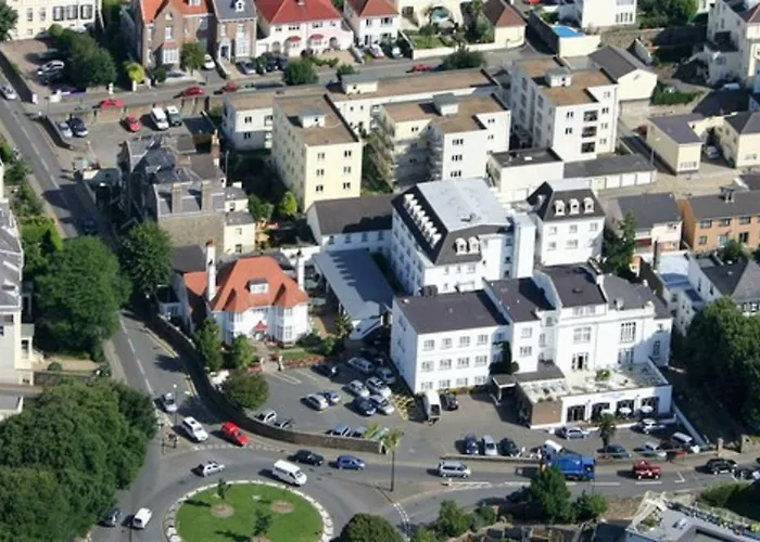 Отель The Norfolk 3*